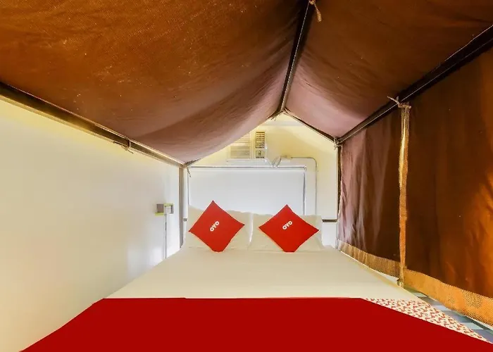 Junction Hostel, Poblacion Makati Avenue, Hotel 3*