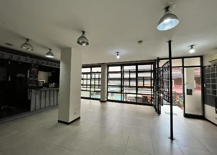 Hotel Junction Hostel, Poblacion Makati Avenue, Manila