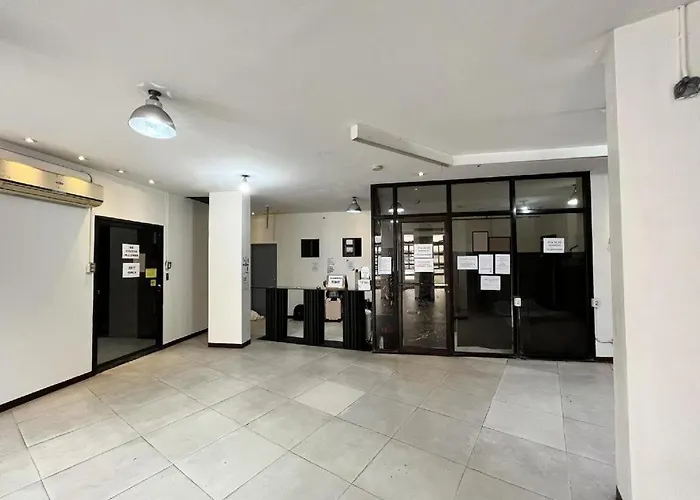 Junction Hostel, Poblacion Makati Avenue, Hotel Manila