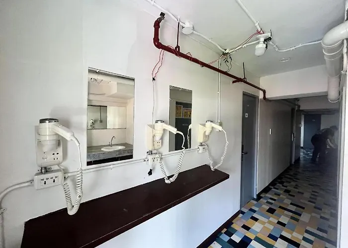 Junction Hostel, Poblacion Makati Avenue, 3*