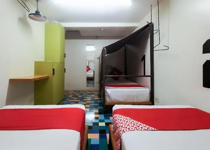 Hotel Junction Hostel, Poblacion Makati Avenue, Manila
