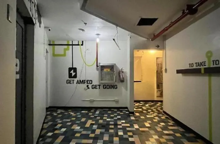 Hotel Junction Hostel, Poblacion Makati Avenue,