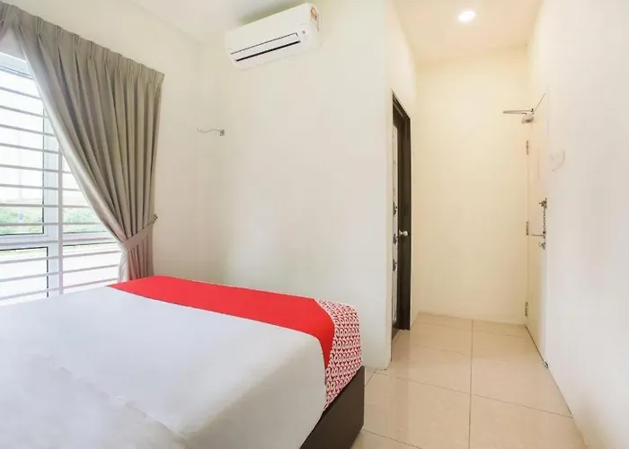 Junction Hostel, Poblacion Makati Avenue,